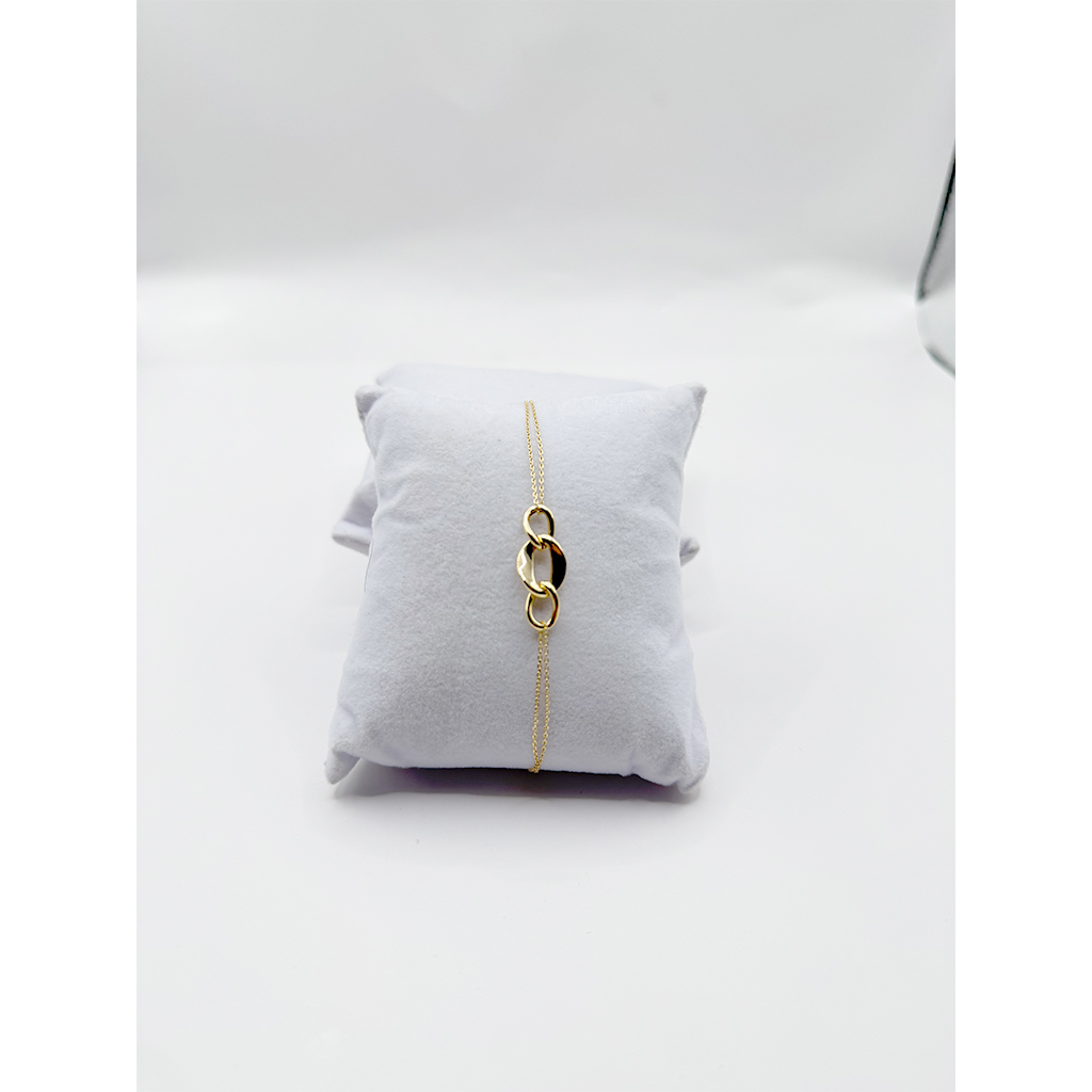 Chic Linked Oval Gold Bracelet