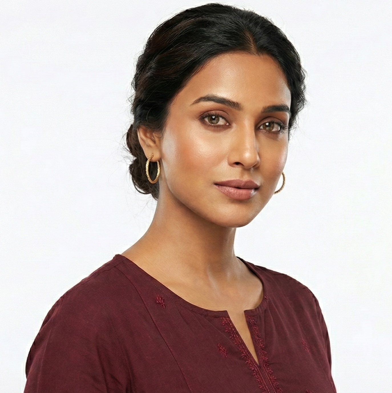 Textured Gold Hoop Earrings – Elegant Everyday Classic