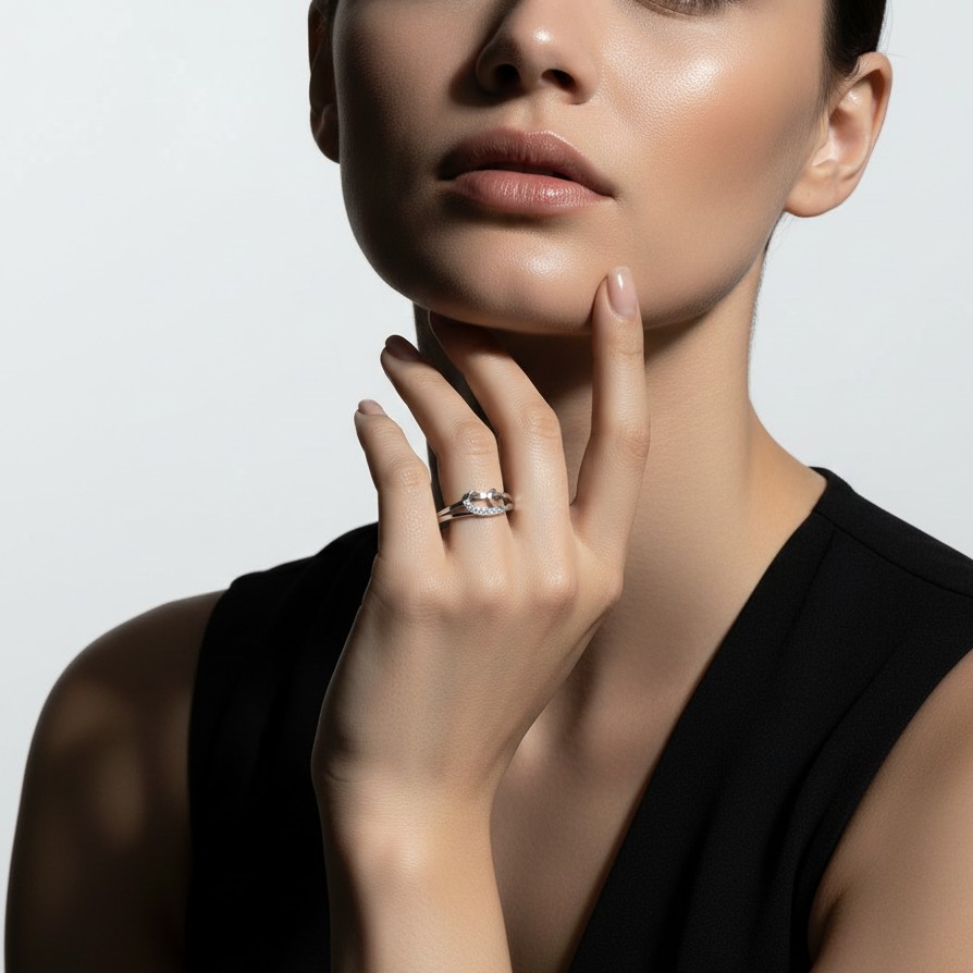 Graceful Wave Diamond Ring in Sleek White Metal